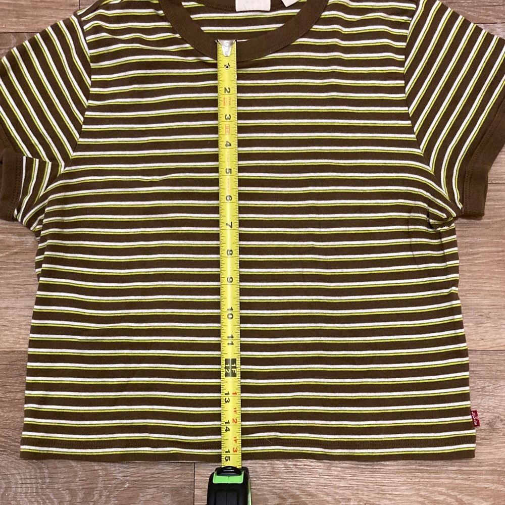 Levi’s Vintage Casual Striped Tee - Picture 5 of 5